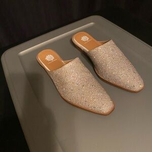 Yellow Box mules